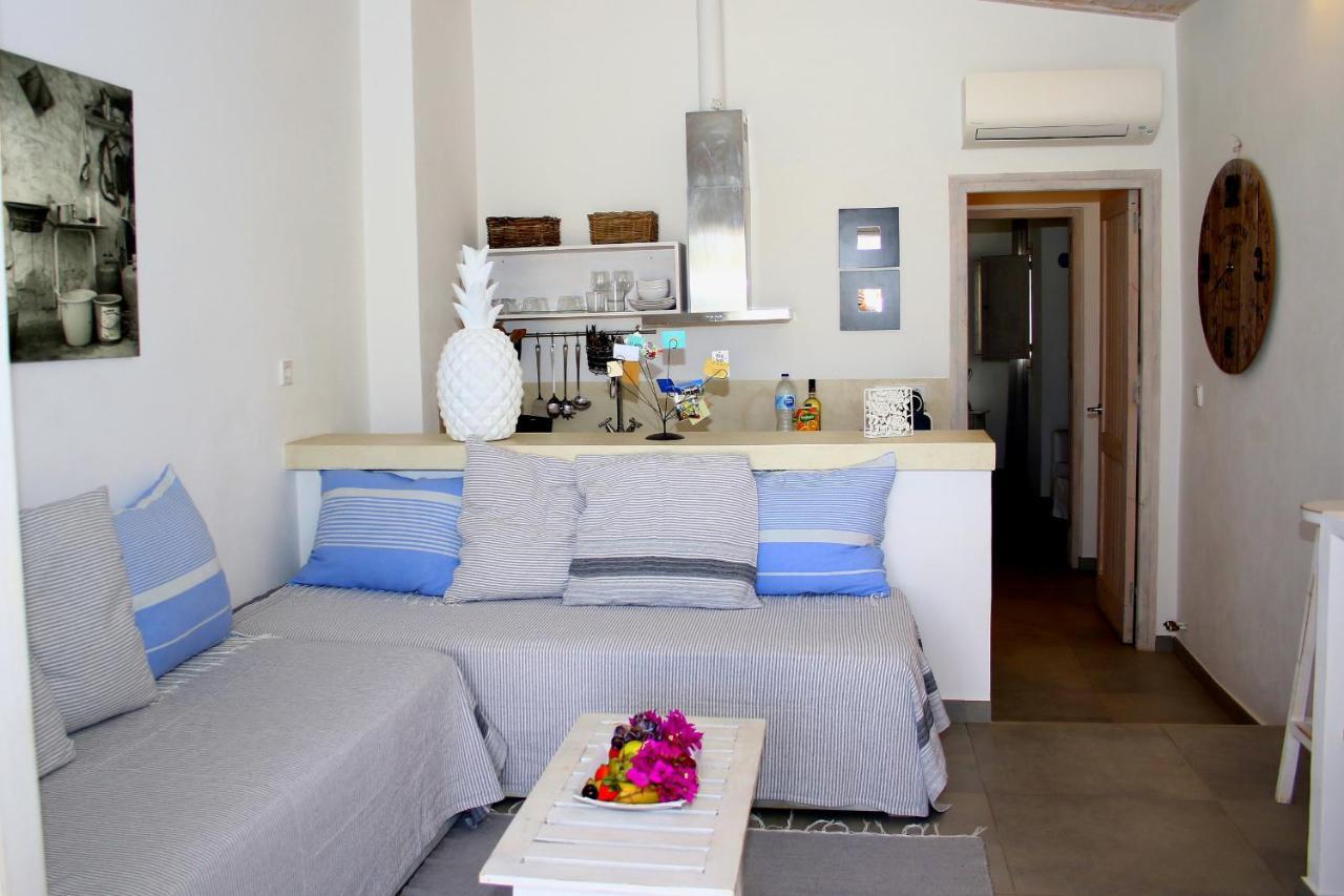 La Hacienda Aparthotel Sant Ferran de Ses Roques Bagian luar foto