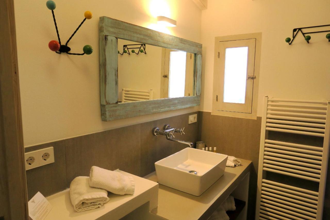 La Hacienda Aparthotel Sant Ferran de Ses Roques Bagian luar foto