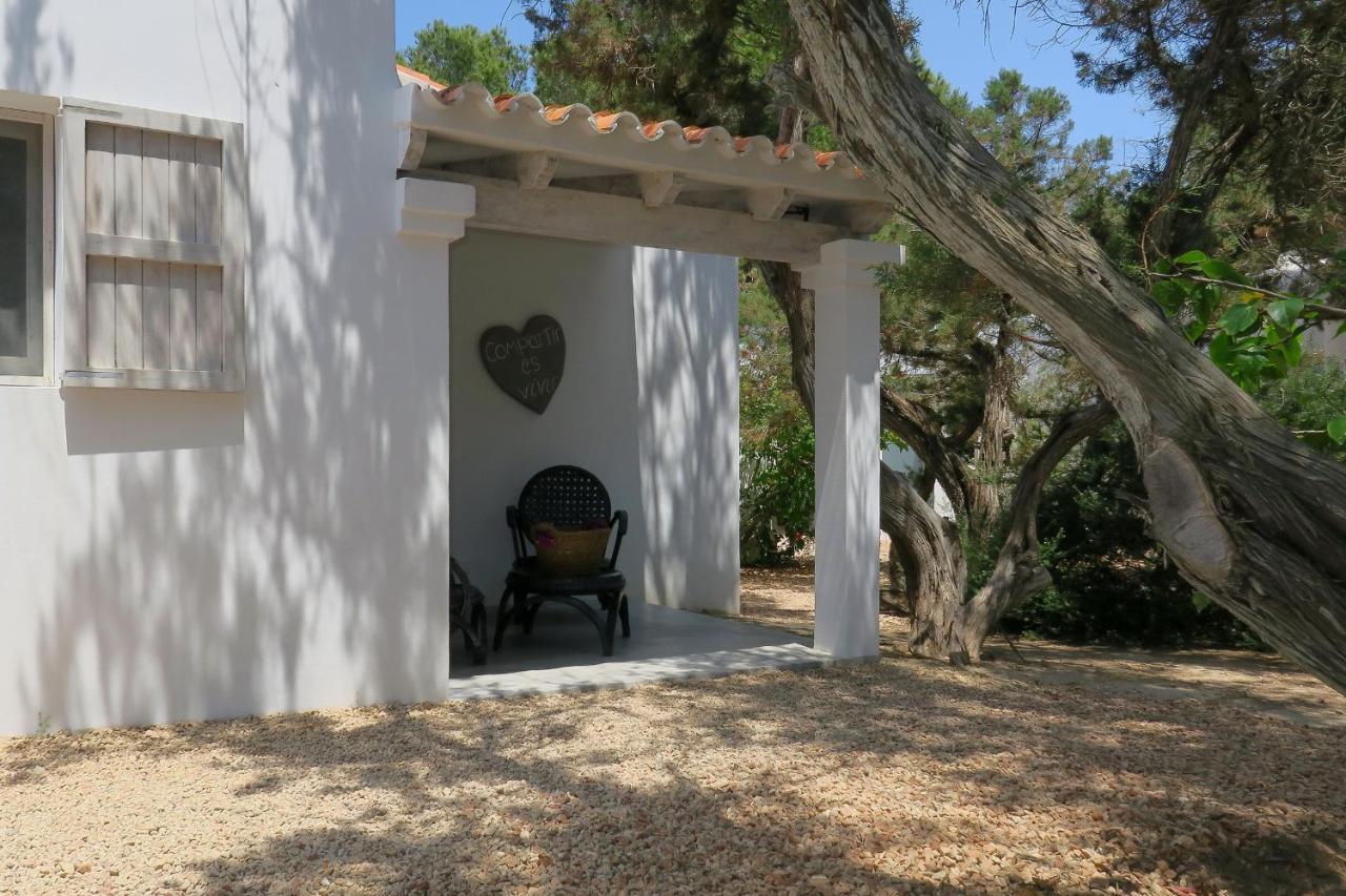 La Hacienda Aparthotel Sant Ferran de Ses Roques Bagian luar foto
